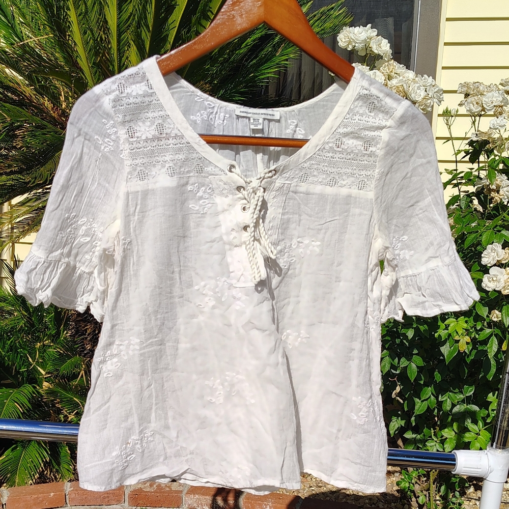 American Eagle Outfitters White 3/4 Sleeve Blouse Size XS